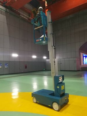 Electric Aluminum Vertical Mast Lift
